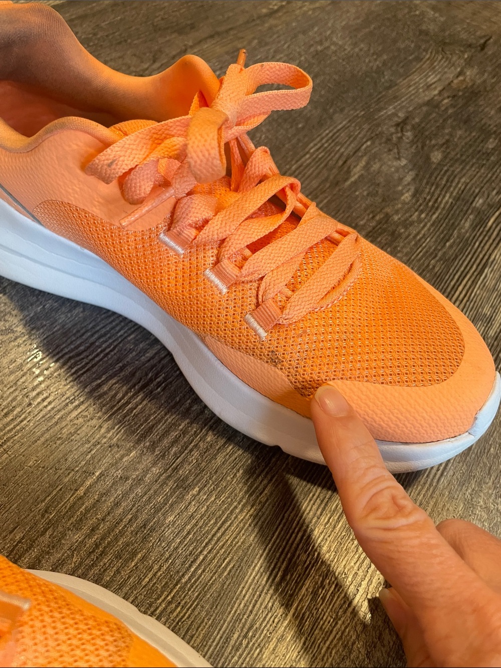 Under Armour Women’s Coral Orange Athletic Running Shoes - Picture 6 of 8